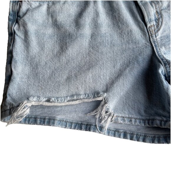 American Eagle Relaxed Short Women's 4 Light Wash Denim Raw Hem Stretch Strigid - Picture 2 of 11